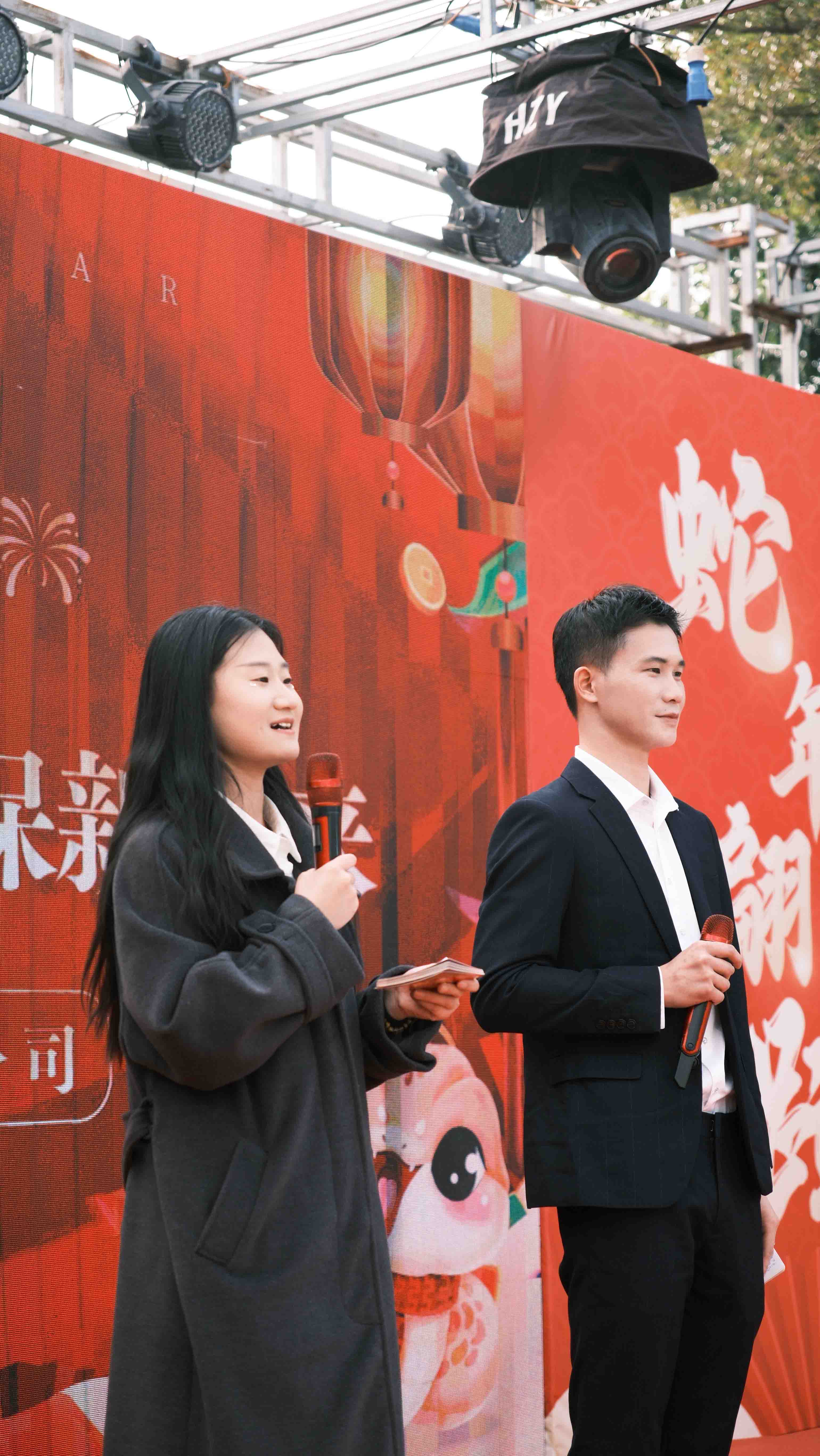 久信達(dá)科技2024年年會圓滿落幕：感恩同行，共創(chuàng)環(huán)保新未來，乘風(fēng)破浪，夢想起航(圖4)